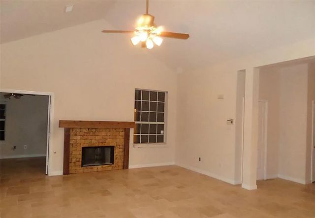 210 N Dreamweaver Circle, The Woodlands, TX 77380