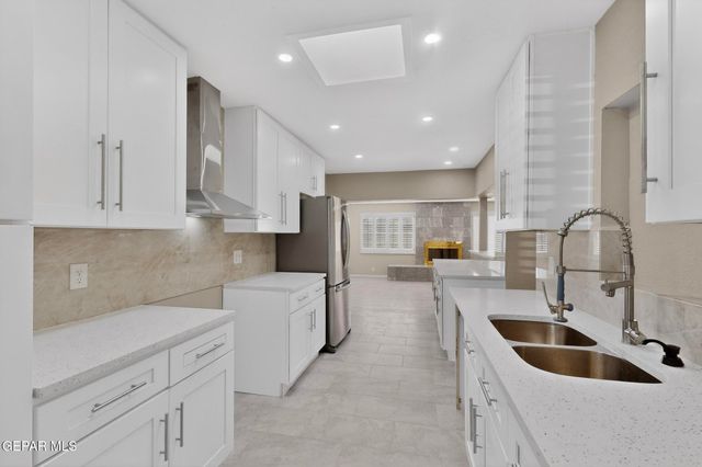 1515 DENNIS Circle, El Paso, TX 79925