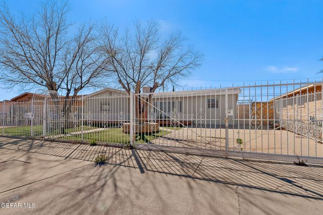 1515 DENNIS Circle, El Paso, TX 79925