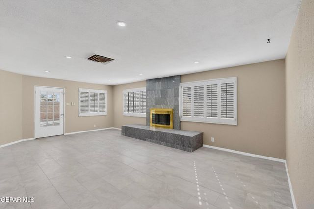 1515 DENNIS Circle, El Paso, TX 79925