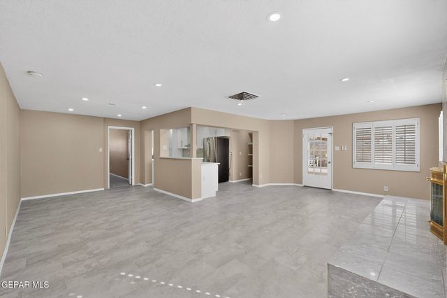 1515 DENNIS Circle, El Paso, TX 79925