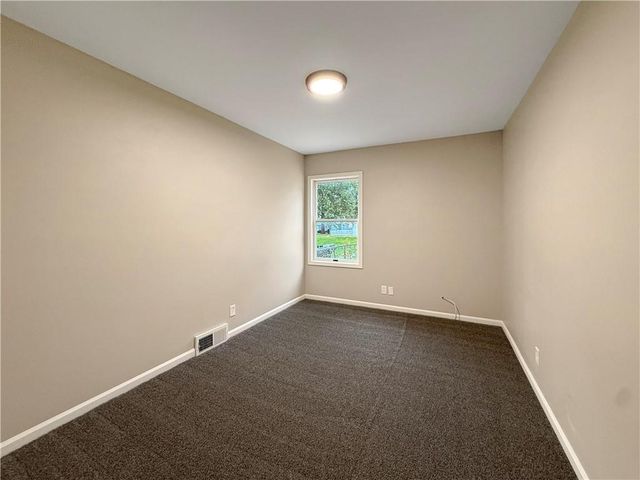 108 E 14th Street, Higginsville, MO 64037