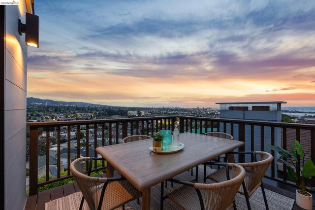 862 Hillside Ave, Albany, CA 94706