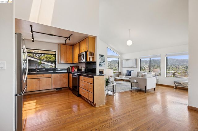 862 Hillside Ave, Albany, CA 94706
