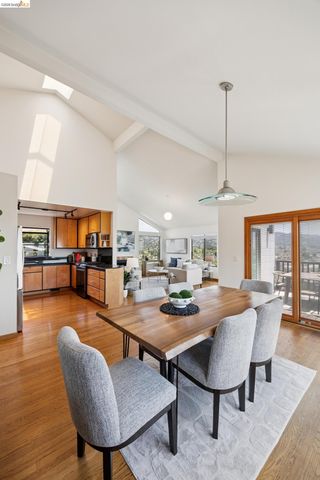 862 Hillside Ave, Albany, CA 94706