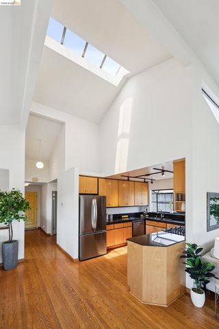 862 Hillside Ave, Albany, CA 94706