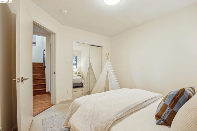 862 Hillside Ave, Albany, CA 94706