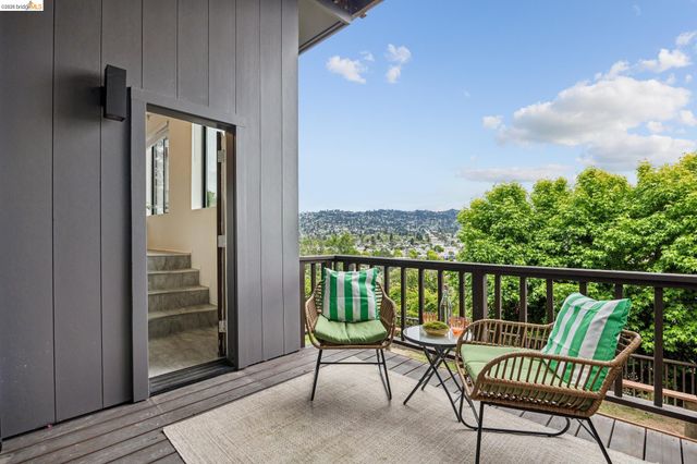 862 Hillside Ave, Albany, CA 94706