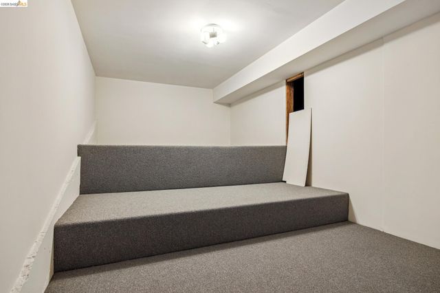 862 Hillside Ave, Albany, CA 94706