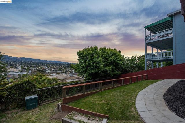 862 Hillside Ave, Albany, CA 94706