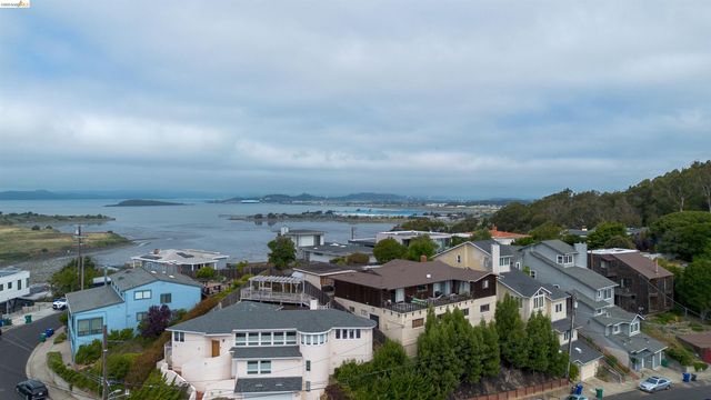 862 Hillside Ave, Albany, CA 94706