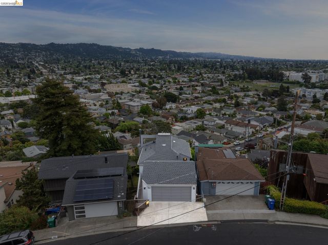 862 Hillside Ave, Albany, CA 94706