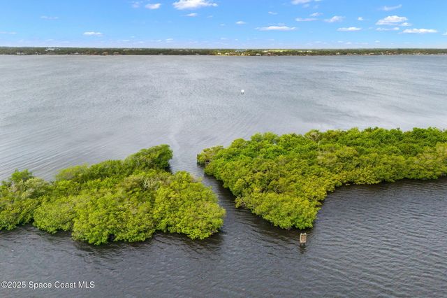 190 Stewart Drive, Merritt Island, FL 32952