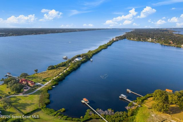 190 Stewart Drive, Merritt Island, FL 32952