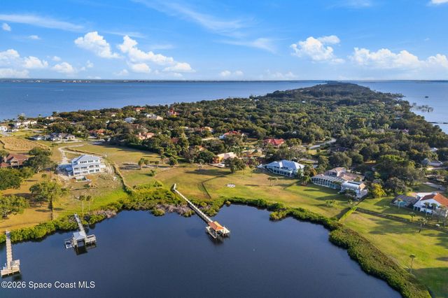 190 Stewart Drive, Merritt Island, FL 32952