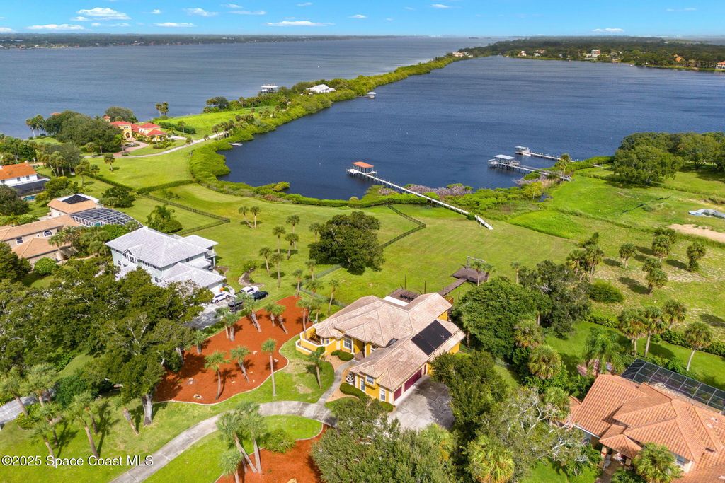 190 Stewart Drive, Merritt Island, FL 32952