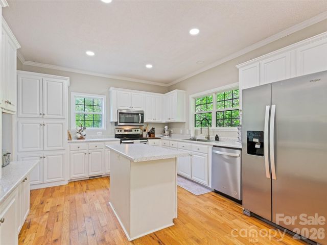 114 Cool Water Trail, Sylva, NC 28779