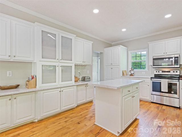 114 Cool Water Trail, Sylva, NC 28779