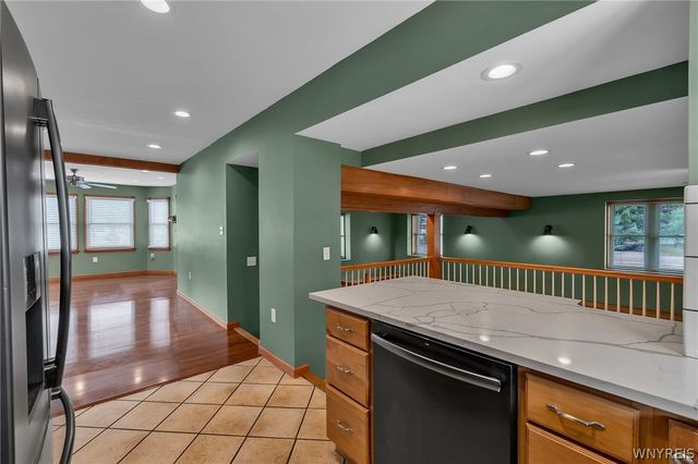 5113 William Street, Lancaster, NY 14086