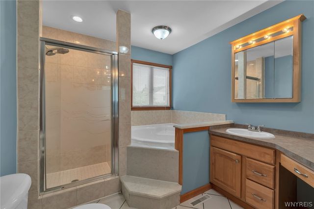 5113 William Street, Lancaster, NY 14086