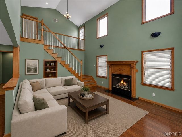5113 William Street, Lancaster, NY 14086