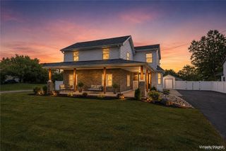 5113 William Street, Lancaster, NY 14086