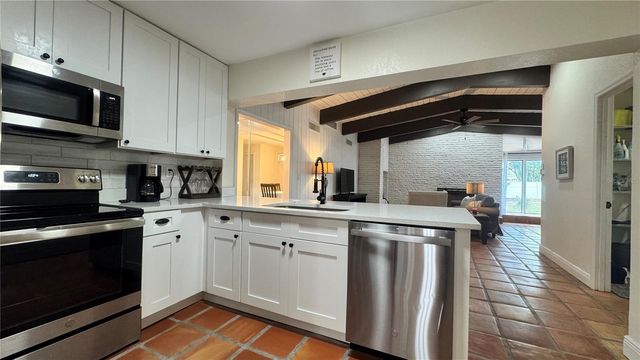 10380 TANGELO ROAD, Seminole, FL 33772