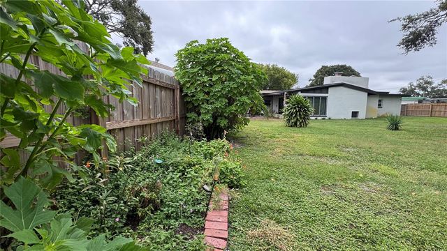 10380 TANGELO ROAD, Seminole, FL 33772
