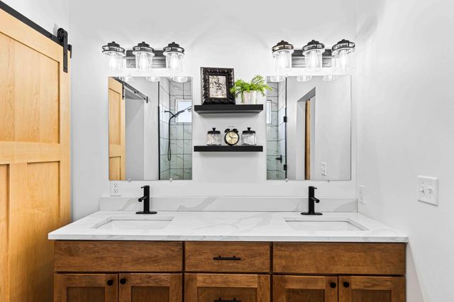 215 Emma Court, Mapleton, ND 58059