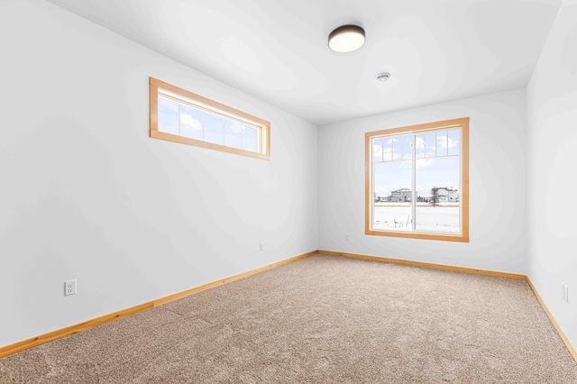 215 Emma Court, Mapleton, ND 58059