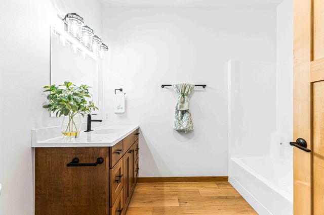 215 Emma Court, Mapleton, ND 58059