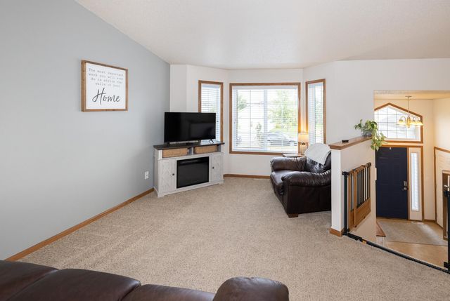1017 Westport Parkway, West Fargo, ND 58078