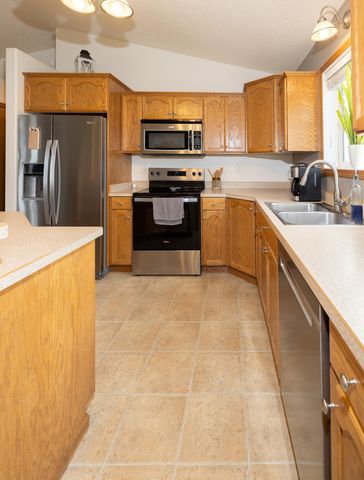 1017 Westport Parkway, West Fargo, ND 58078