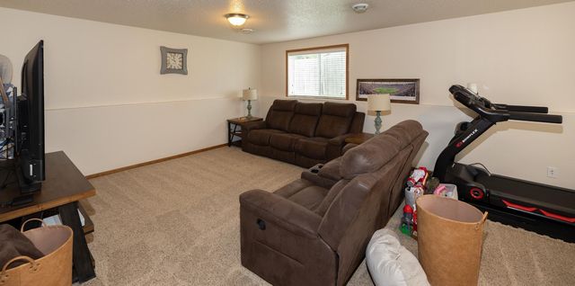 1017 Westport Parkway, West Fargo, ND 58078