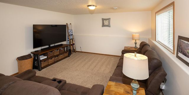1017 Westport Parkway, West Fargo, ND 58078