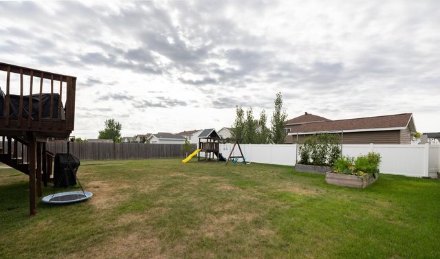 1017 Westport Parkway, West Fargo, ND 58078