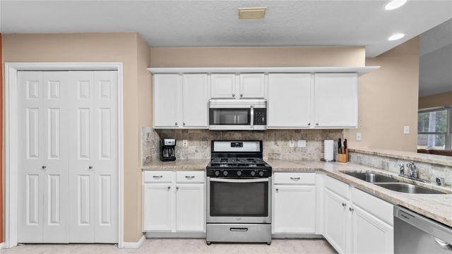 40418 Winding Way Court, Magnolia, TX 77354