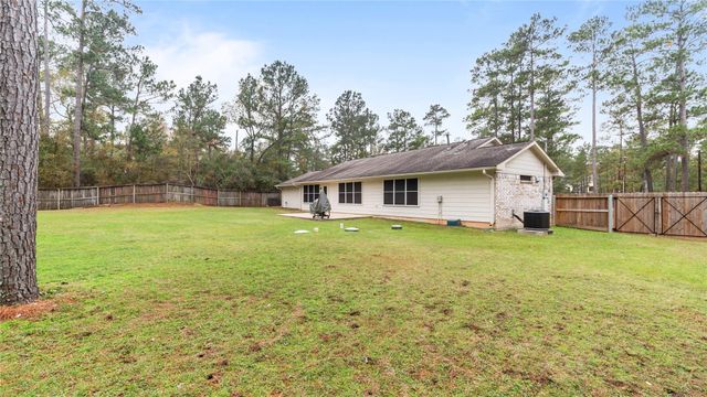 40418 Winding Way Court, Magnolia, TX 77354