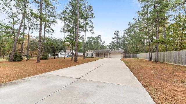 40418 Winding Way Court, Magnolia, TX 77354