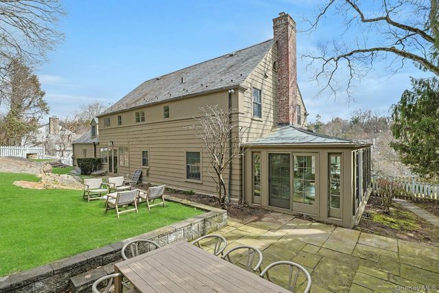 21 Tisdale Road, Scarsdale, NY 10583