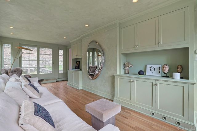 21 Tisdale Road, Scarsdale, NY 10583