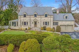 21 Tisdale Road, Scarsdale, NY 10583
