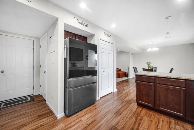 6870 Wallace Street, Merrillville, IN 46410