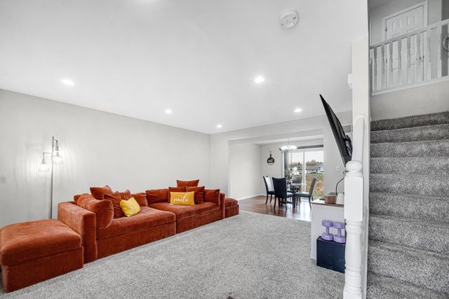 6870 Wallace Street, Merrillville, IN 46410