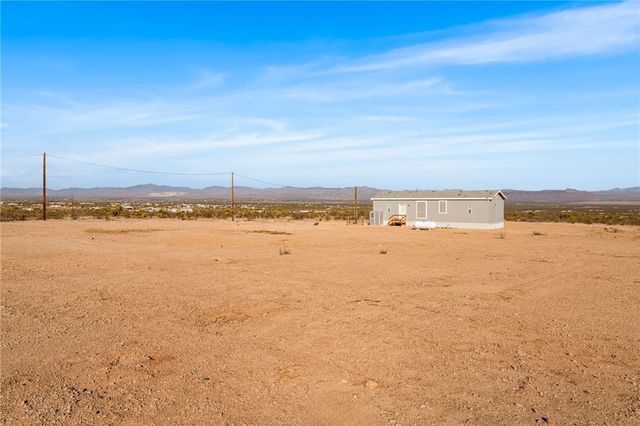 3065 S Kaibab Road, Golden Valley, AZ 86413