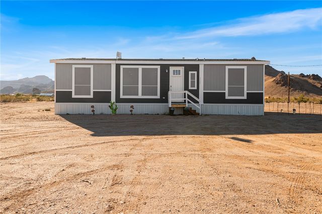 3065 S Kaibab Road, Golden Valley, AZ 86413