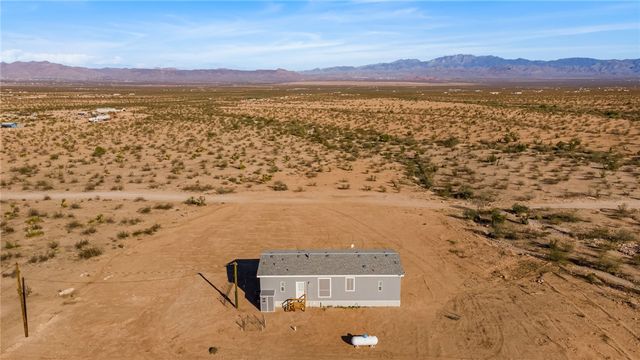 3065 S Kaibab Road, Golden Valley, AZ 86413