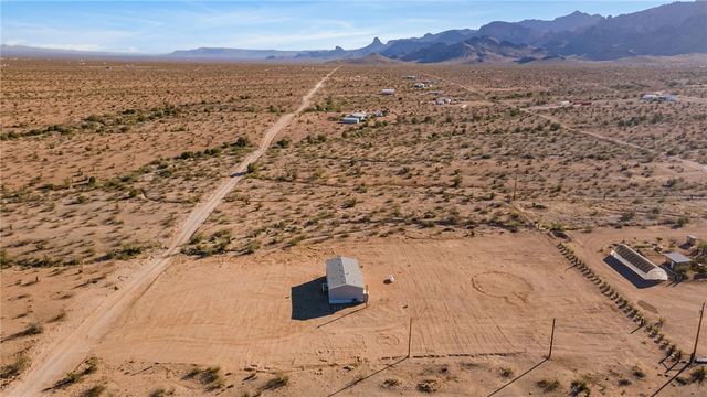 3065 S Kaibab Road, Golden Valley, AZ 86413