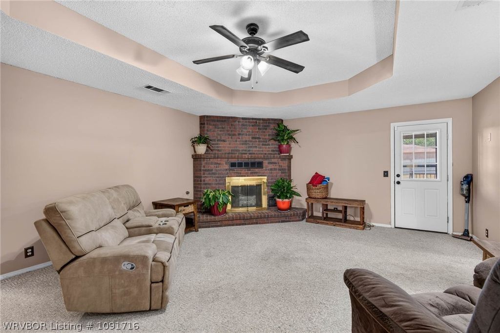 1213 N 30th Street 1213 N 30th Street