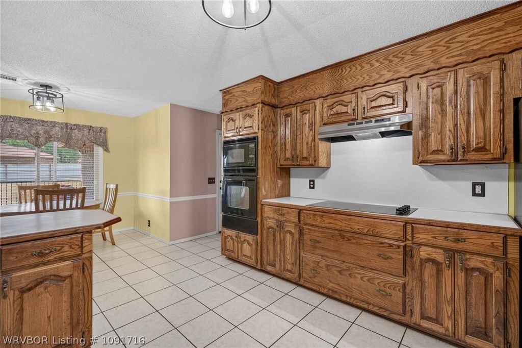 1213 N 30th Street 1213 N 30th Street